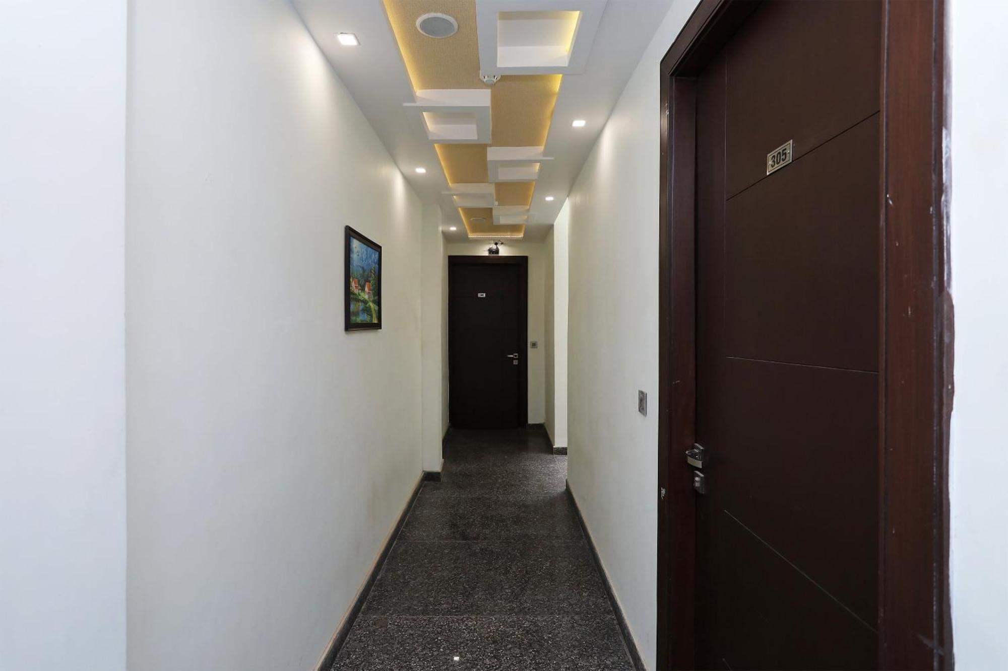 Oyo Hotel Vaishnavi Heritage Inn Агра Экстерьер фото