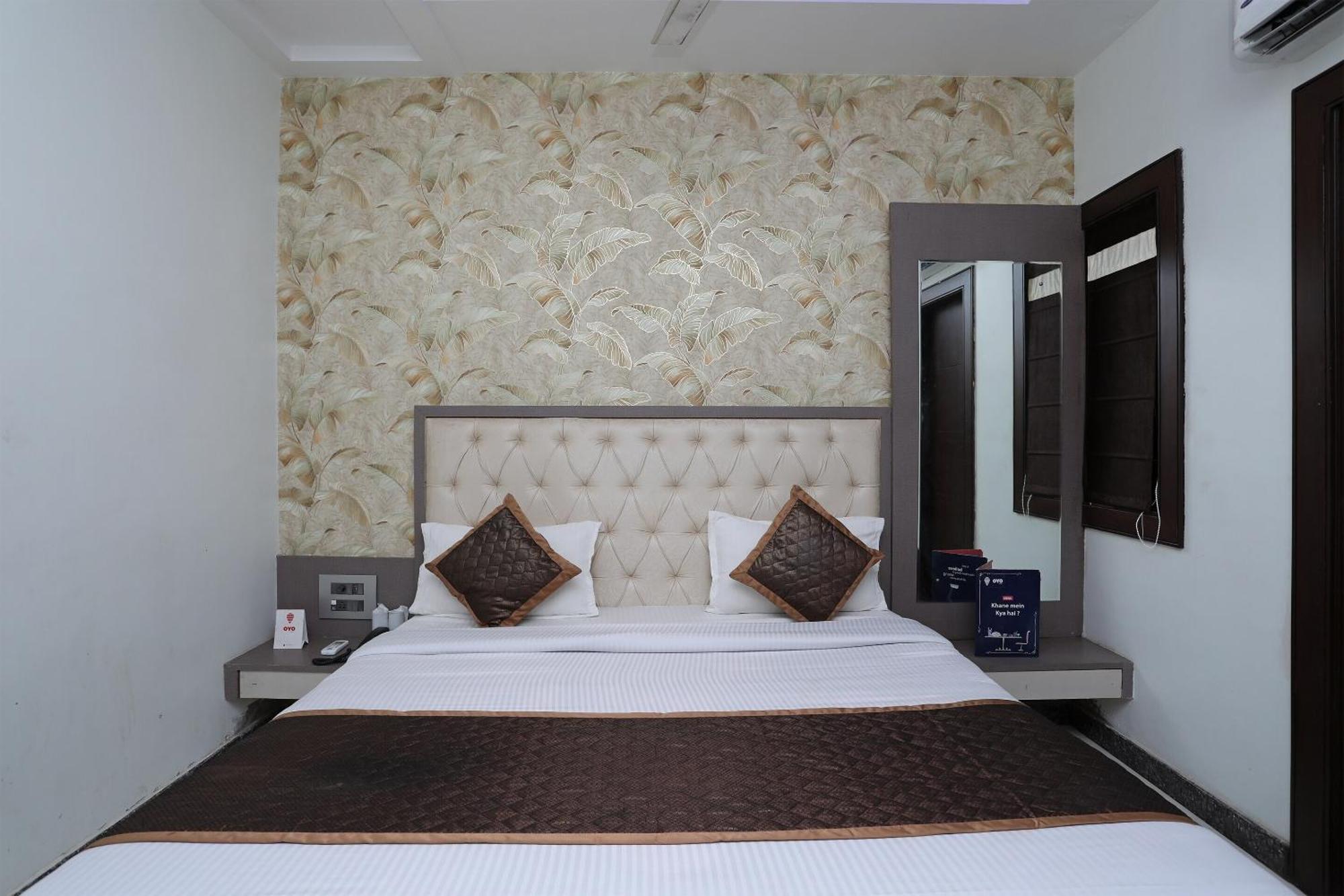 Oyo Hotel Vaishnavi Heritage Inn Агра Экстерьер фото