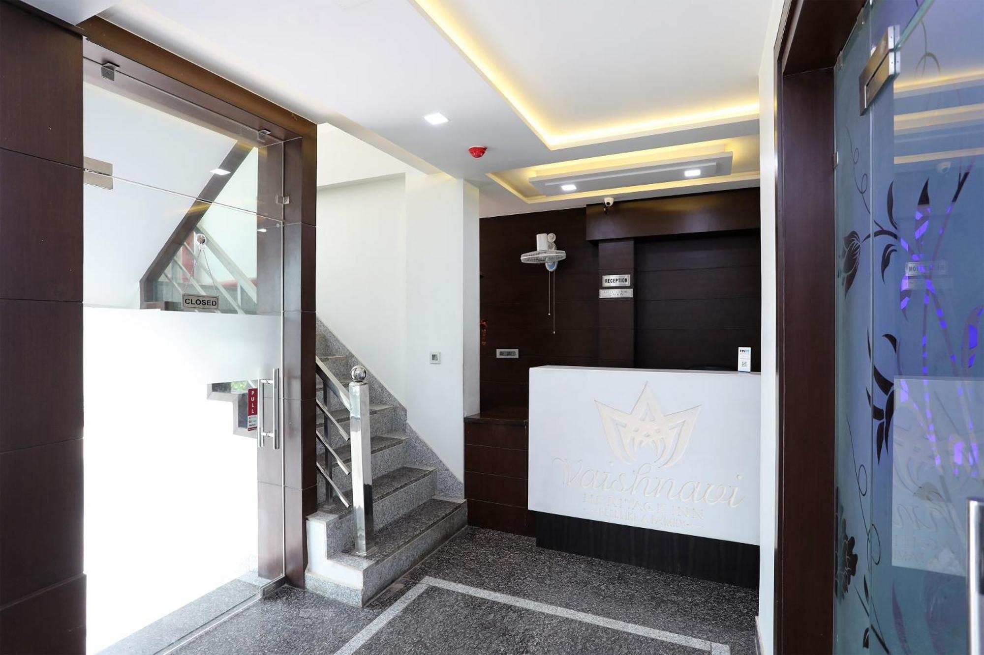 Oyo Hotel Vaishnavi Heritage Inn Агра Экстерьер фото